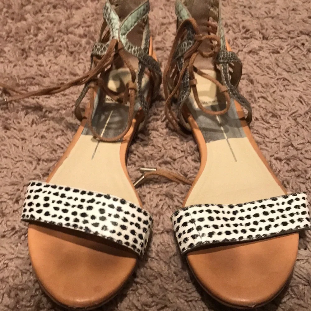 Sandals - Picture 2 of 5